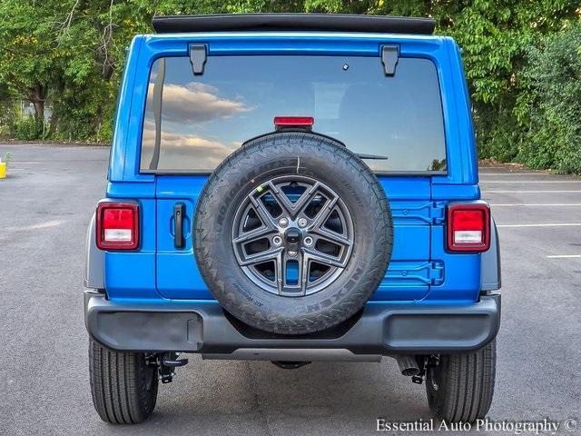new 2025 Jeep Wrangler car, priced at $45,673