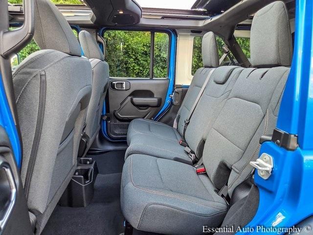 new 2025 Jeep Wrangler car, priced at $45,673