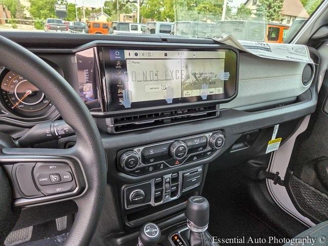 new 2025 Jeep Gladiator car, priced at $38,920