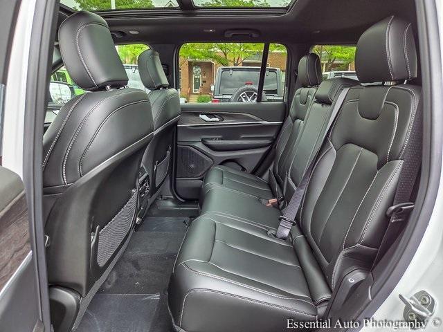 new 2025 Jeep Grand Cherokee car, priced at $46,296
