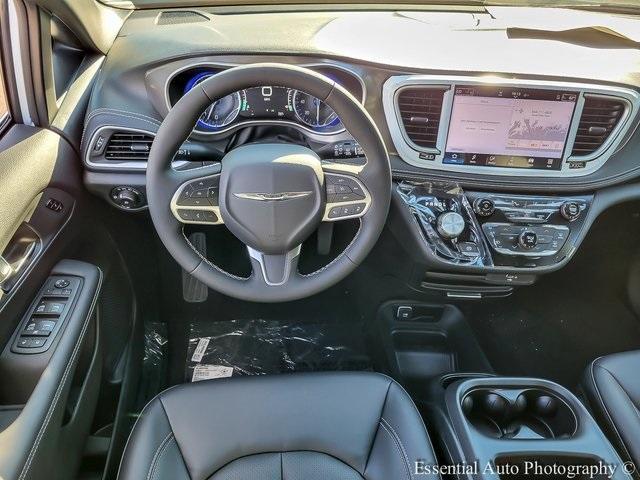 new 2026 Chrysler Pacifica car, priced at $39,436
