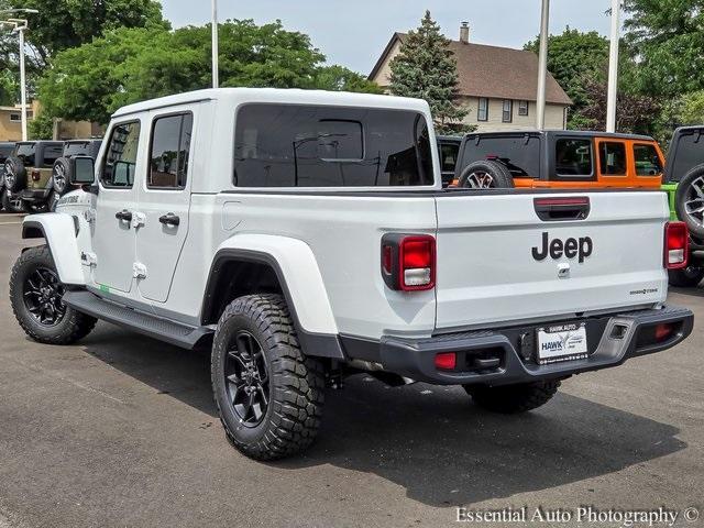 new 2025 Jeep Gladiator car, priced at $43,825