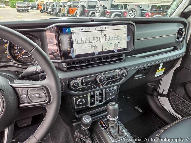 new 2025 Jeep Gladiator car, priced at $43,825