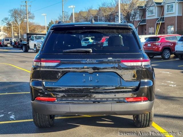 new 2025 Jeep Grand Cherokee car, priced at $45,268