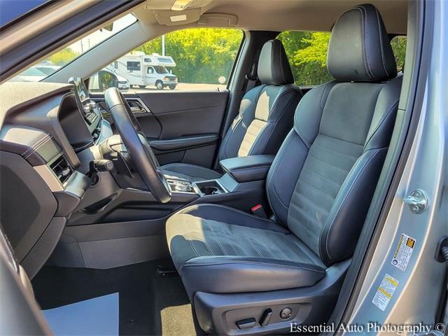 used 2024 Mitsubishi Outlander car, priced at $29,988
