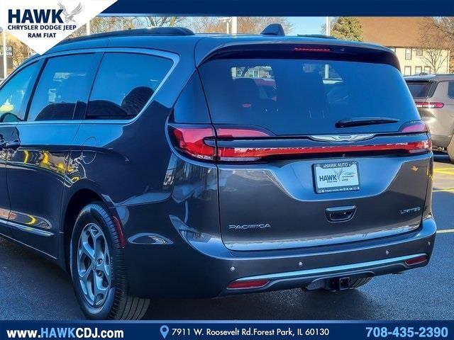 used 2023 Chrysler Pacifica car, priced at $35,585