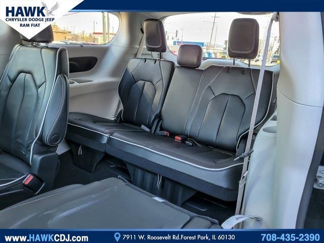 used 2023 Chrysler Pacifica car, priced at $35,585