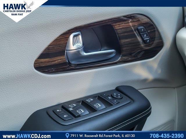 used 2023 Chrysler Pacifica car, priced at $35,585