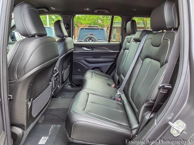 new 2025 Jeep Grand Cherokee car, priced at $45,339