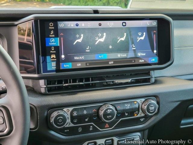 new 2025 Jeep Wrangler car, priced at $46,038