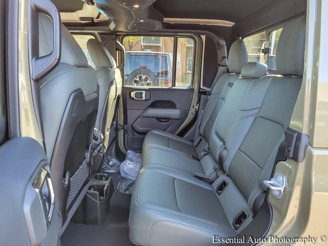 new 2025 Jeep Gladiator car, priced at $55,893