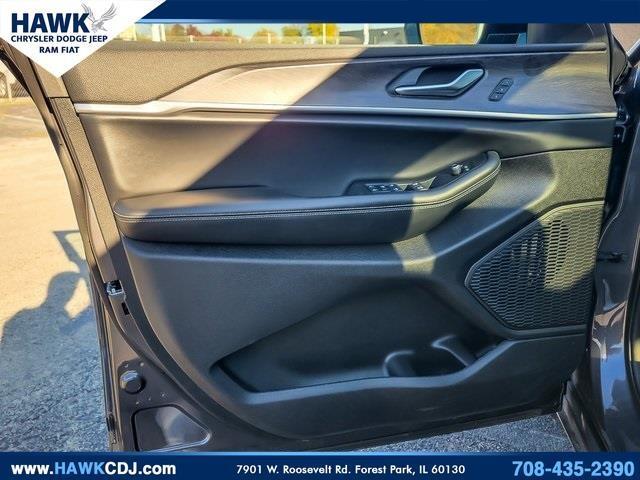 used 2024 Jeep Grand Cherokee car, priced at $34,988