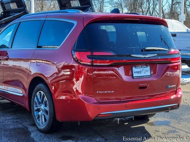 new 2025 Chrysler Pacifica Hybrid car, priced at $53,109