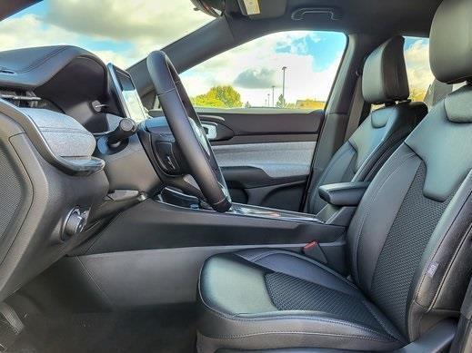 new 2025 Jeep Compass car, priced at $26,986