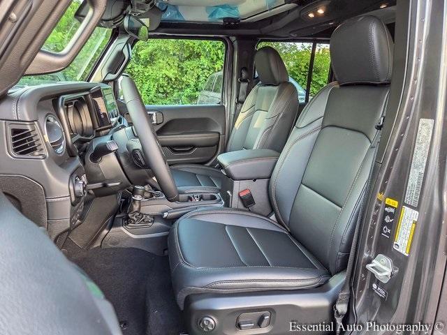 new 2025 Jeep Gladiator car, priced at $44,133
