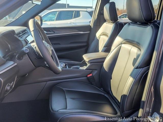 new 2025 Jeep Grand Cherokee car, priced at $45,580