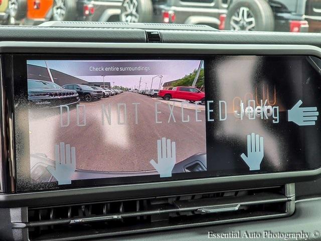 new 2025 Jeep Gladiator car, priced at $43,861