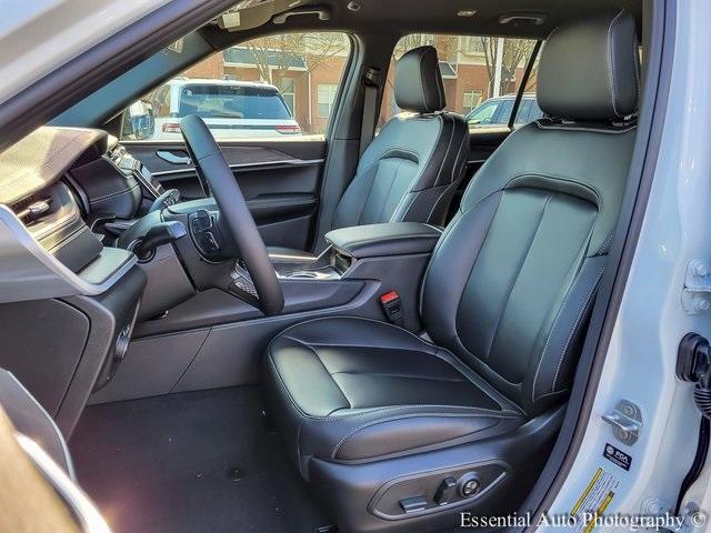 new 2025 Jeep Grand Cherokee L car, priced at $45,101