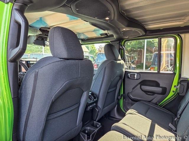 new 2025 Jeep Wrangler car, priced at $46,418
