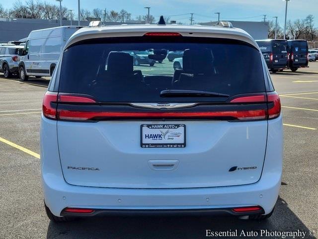 used 2024 Chrysler Pacifica Hybrid car, priced at $45,299