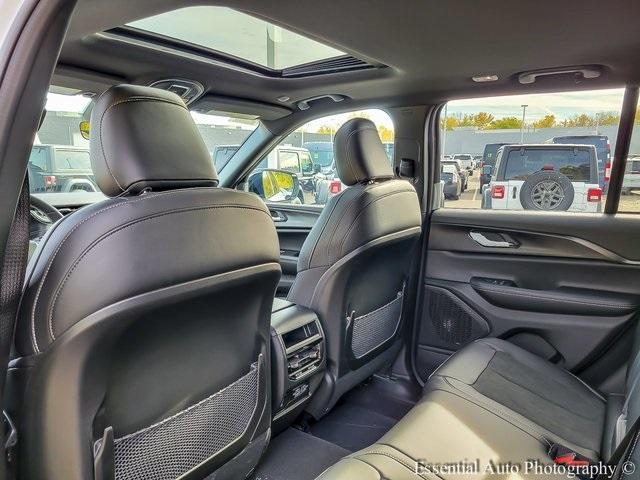 new 2025 Jeep Grand Cherokee car, priced at $39,488