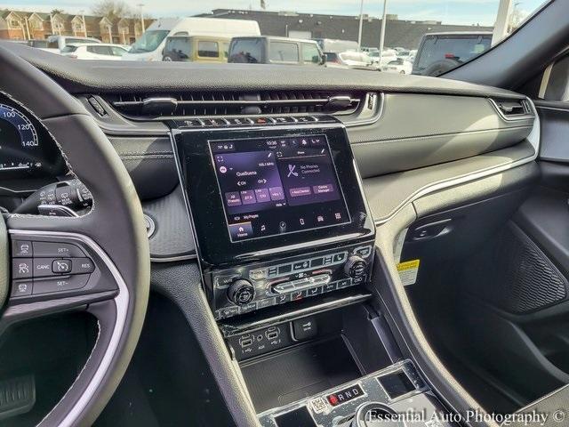 new 2025 Jeep Grand Cherokee car, priced at $39,488