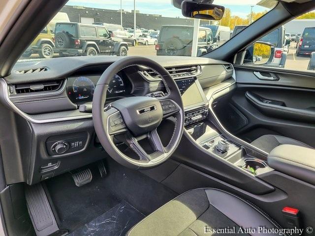 new 2025 Jeep Grand Cherokee car, priced at $39,488