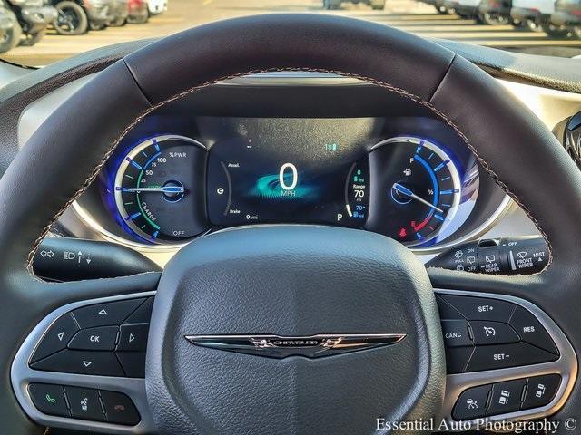 new 2025 Chrysler Pacifica Hybrid car, priced at $47,541