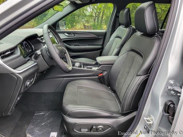 new 2025 Jeep Grand Cherokee L car, priced at $41,988