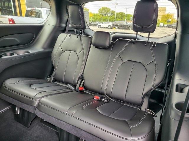 new 2026 Chrysler Pacifica Hybrid car, priced at $49,988