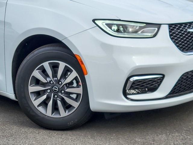new 2026 Chrysler Pacifica Hybrid car, priced at $49,988