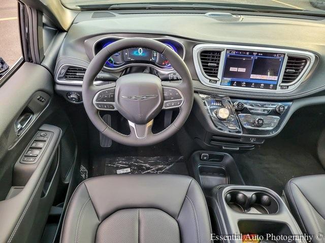 new 2026 Chrysler Pacifica Hybrid car, priced at $51,826