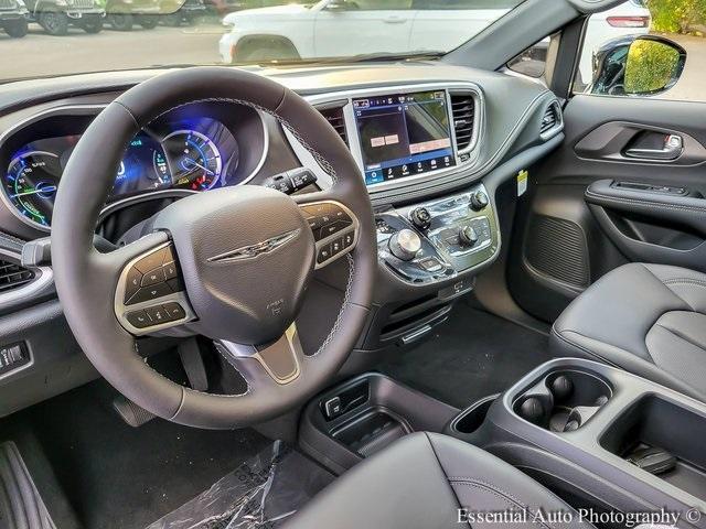 new 2026 Chrysler Pacifica Hybrid car, priced at $51,826