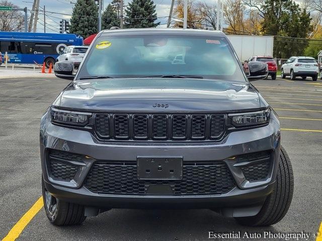 new 2024 Jeep Grand Cherokee car, priced at $42,402