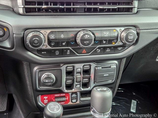 new 2025 Jeep Wrangler car, priced at $58,252