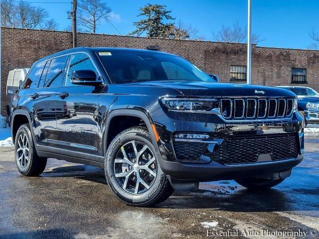 new 2025 Jeep Grand Cherokee car, priced at $43,066