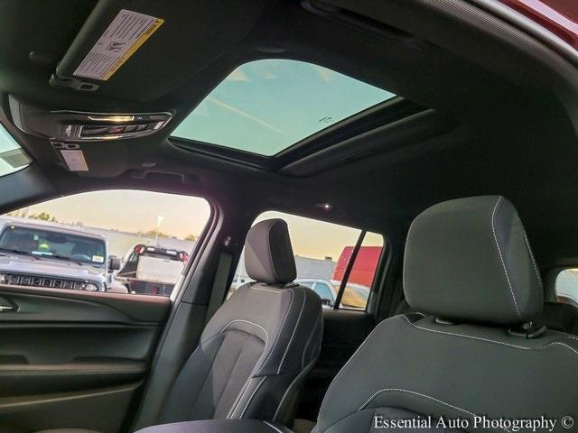 new 2025 Jeep Grand Cherokee car, priced at $38,288