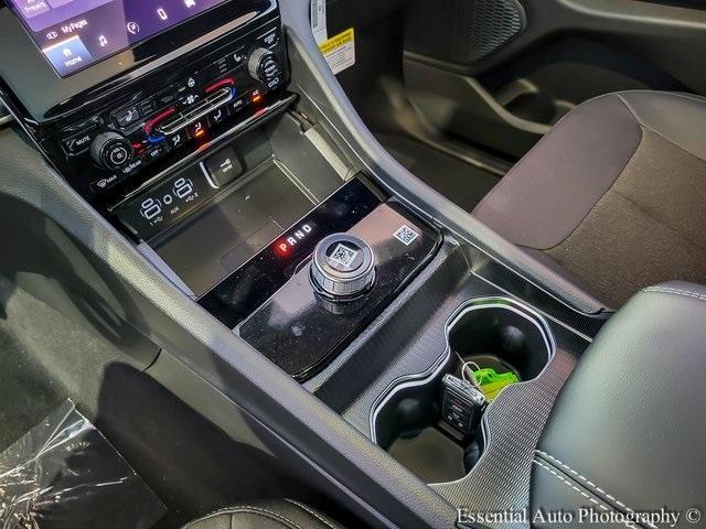 new 2025 Jeep Grand Cherokee car, priced at $38,288