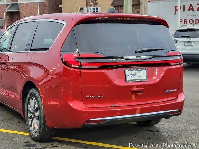 new 2025 Chrysler Pacifica Hybrid car, priced at $38,954