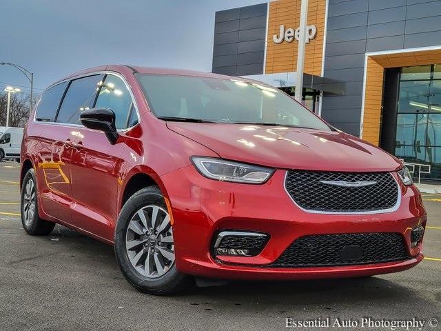 new 2025 Chrysler Pacifica Hybrid car, priced at $38,954