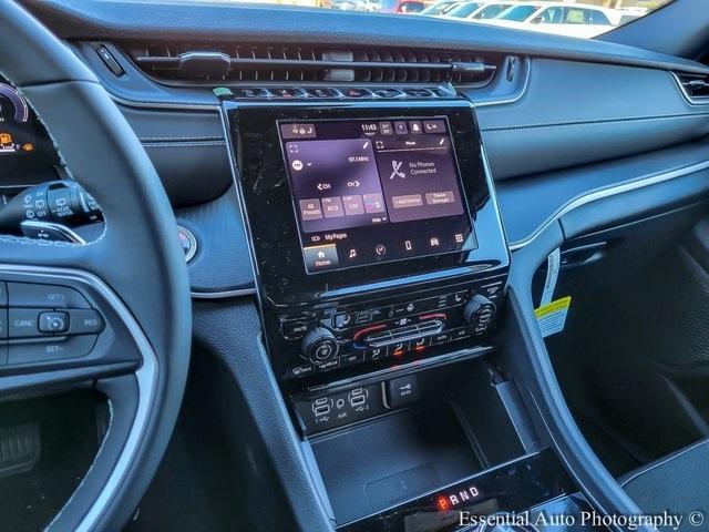 new 2025 Jeep Grand Cherokee car, priced at $44,372