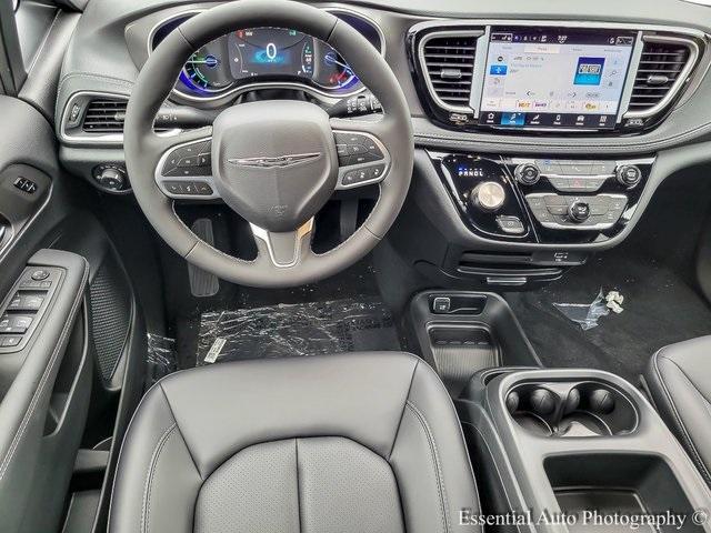 new 2026 Chrysler Pacifica Hybrid car, priced at $51,826
