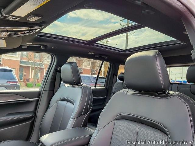 new 2025 Jeep Grand Cherokee car, priced at $50,626