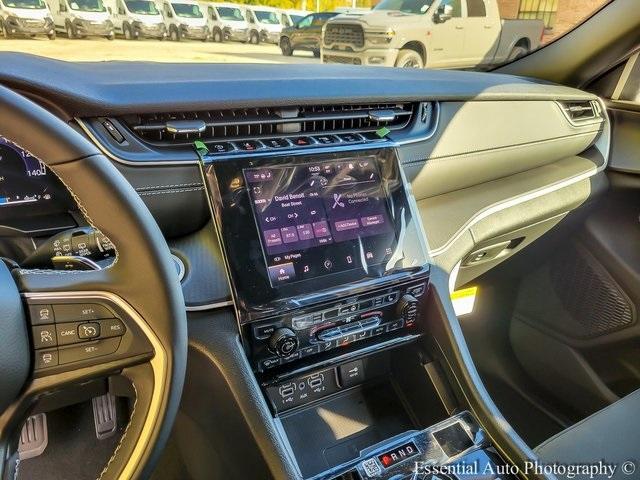 new 2025 Jeep Grand Cherokee car, priced at $37,888