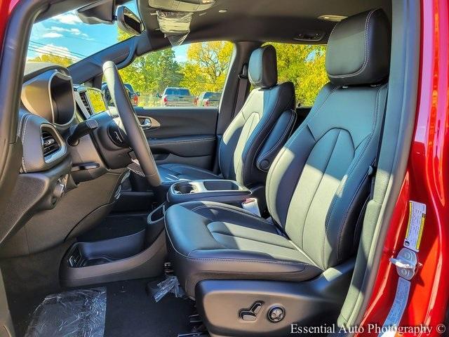 new 2026 Chrysler Pacifica car, priced at $41,738