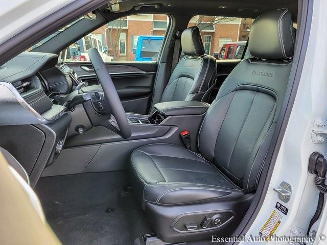 new 2025 Jeep Grand Cherokee L car, priced at $57,322