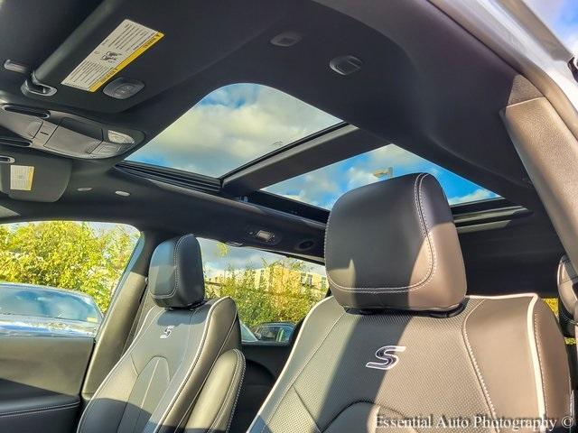 new 2026 Chrysler Pacifica car, priced at $48,738