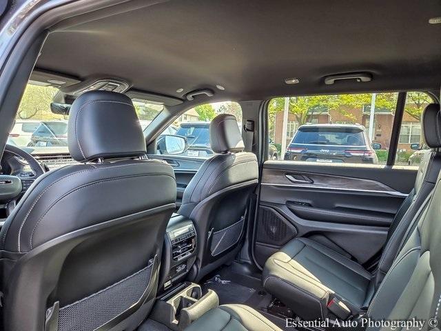 new 2025 Jeep Grand Cherokee L car, priced at $45,637