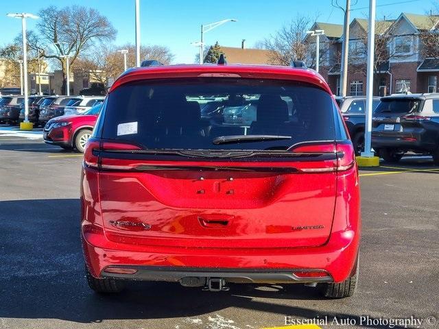 new 2025 Chrysler Pacifica car, priced at $47,660