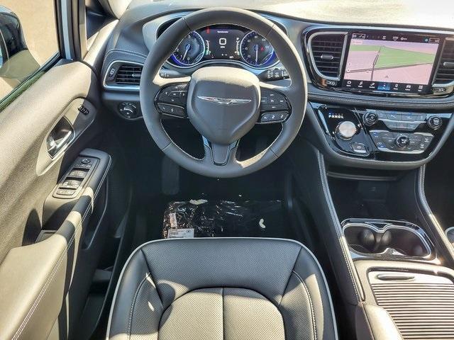 new 2026 Chrysler Pacifica car, priced at $45,684